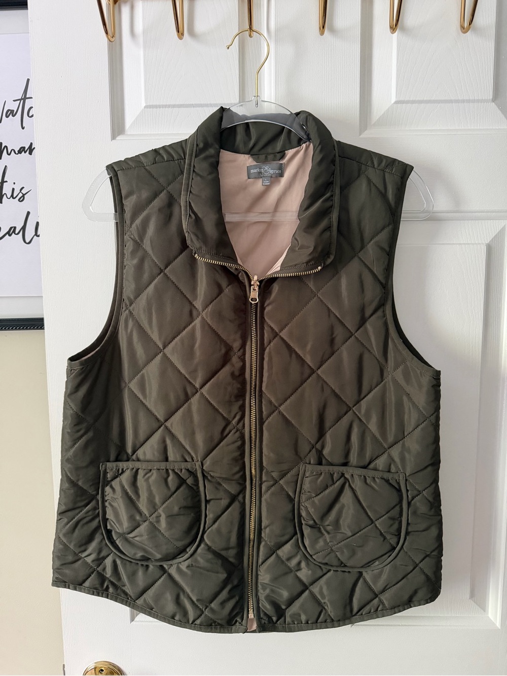 Market & Spruce Quilted Olive Green Sleeveless Vest